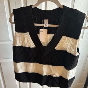 H&M Divided Black and White V-Neck Sweater Vest